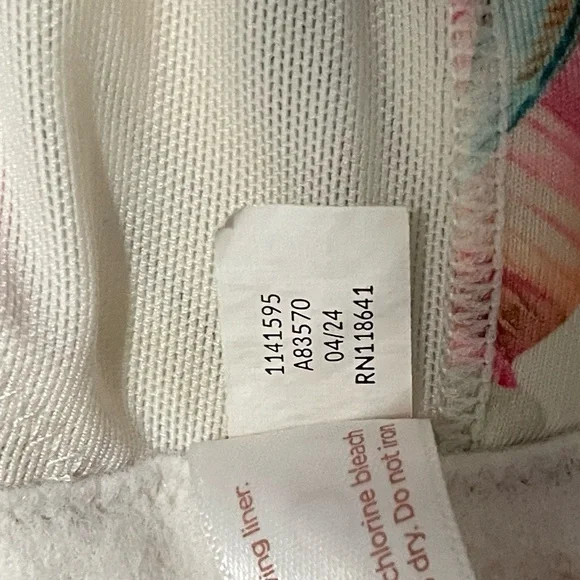 Cacique Women's Lightly Lined Full Coverage Bras (2) Size 46D - Picture 6 of 8